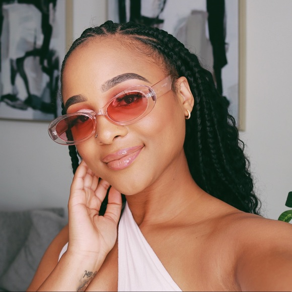 Light pink sunglasses with pink lens - Picture 1 of 1